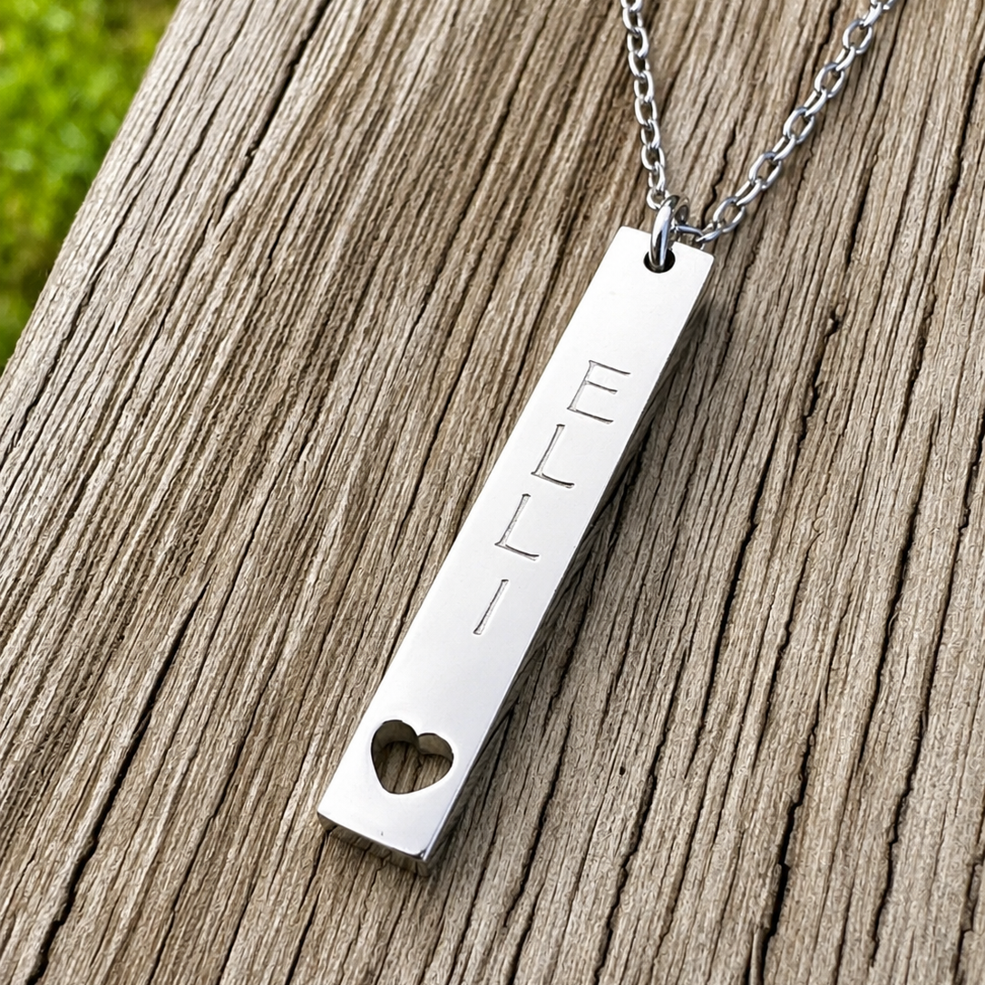 Vertical Bar Heart Necklace 13/7